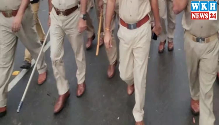 Inspector beaten up in Lucknow Lucknow Crime News